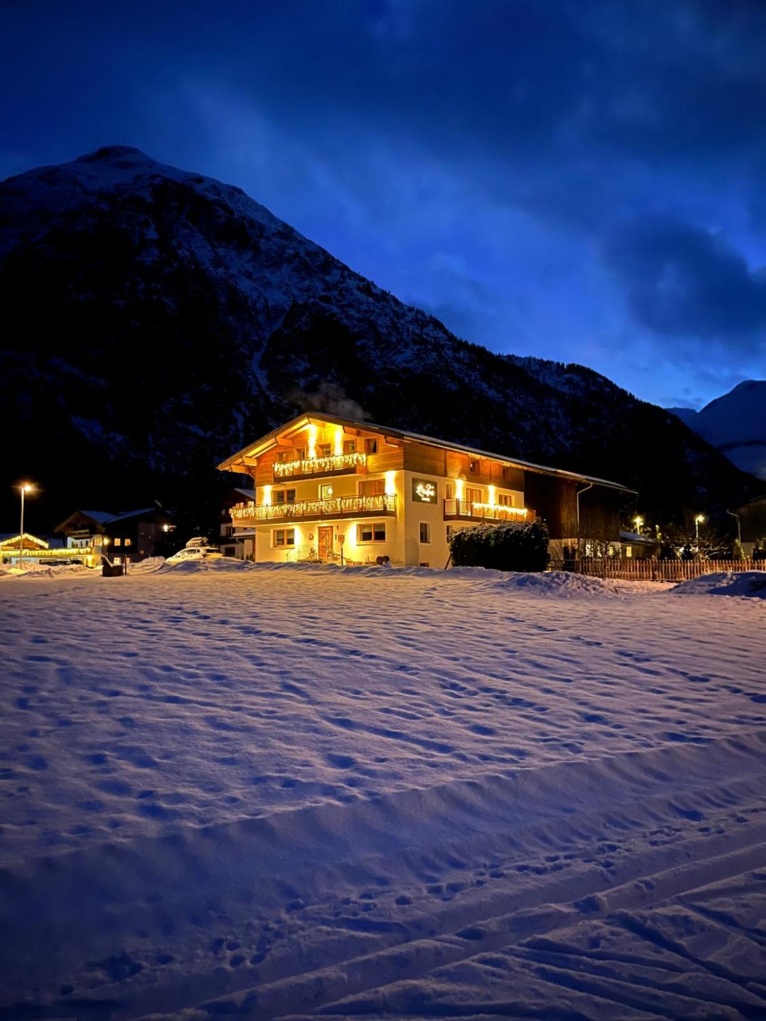 Lechtal-Pur-Aparts Apartment Holzgau Exterior photo